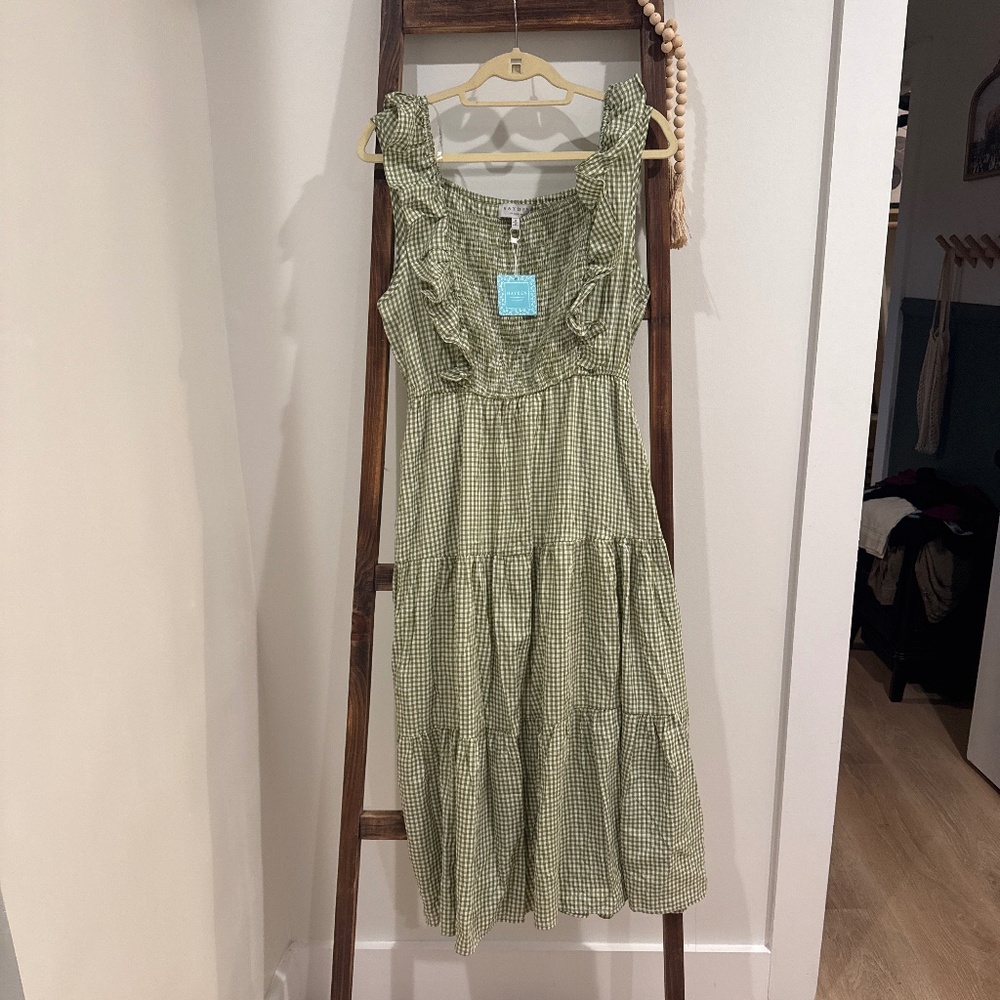 NWT Green Check Sleeveless Ruffle Dress (pockets!) 🐓